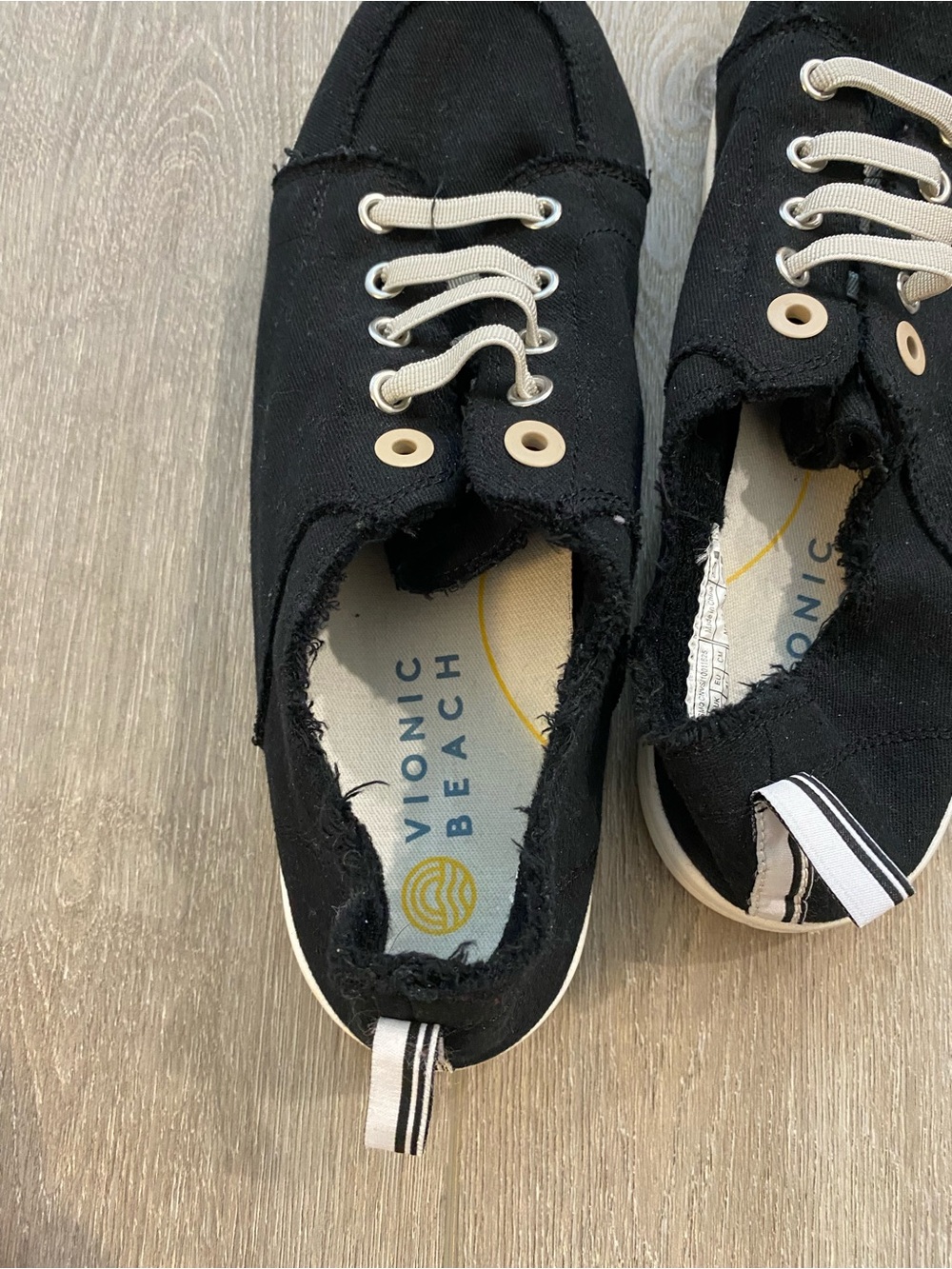 Vionic Beach Shoes - Picture 6 of 8